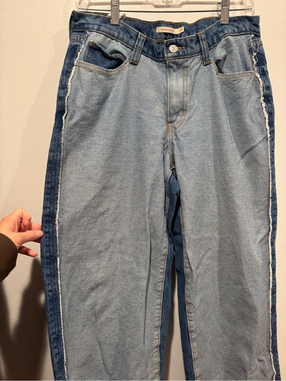 Levi's '94 Baggy Wide Leg Jeans - Picture 2 of 9